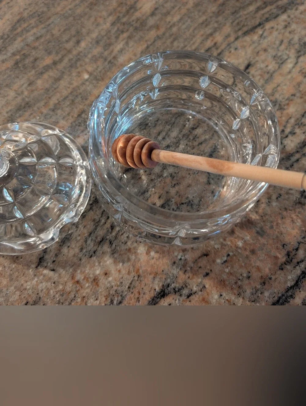 Crystal Glass Honey Jar with Wooden Dipper - Clear